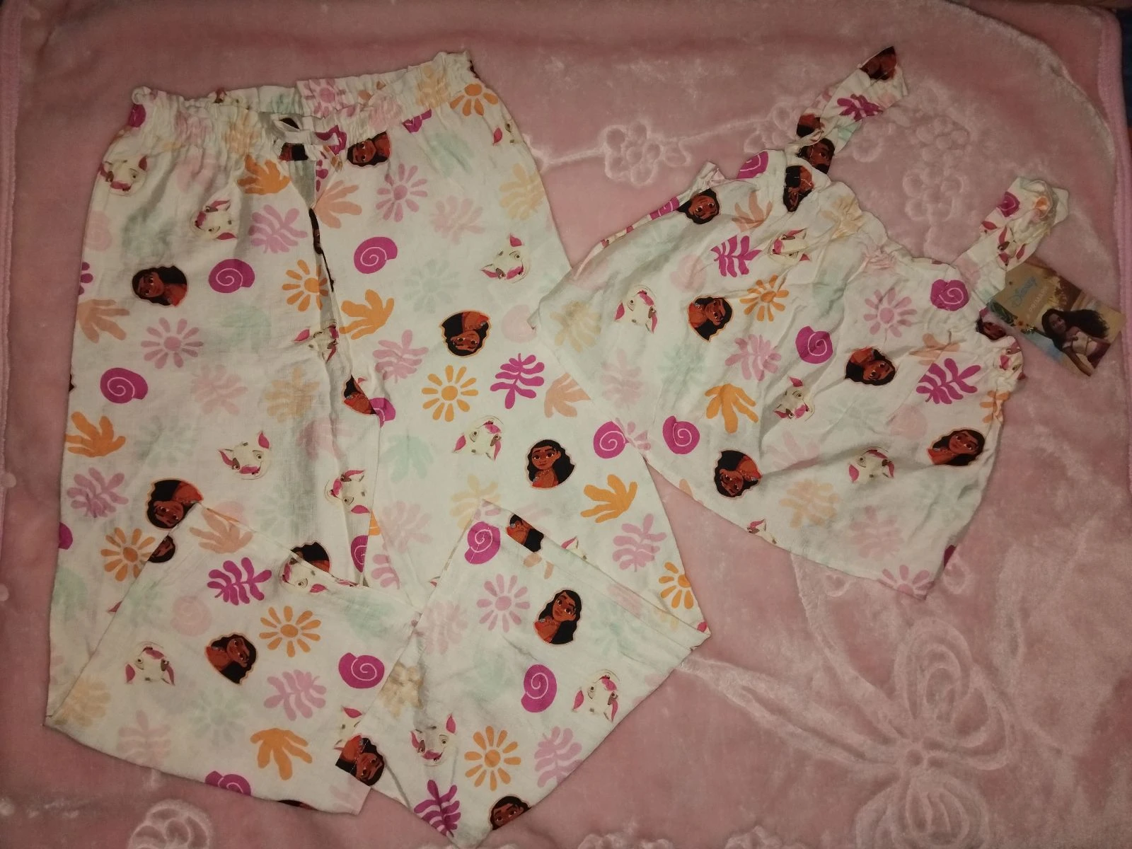Ensemble vaiana